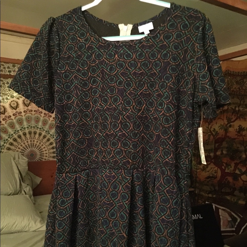 Lularoe Amelia